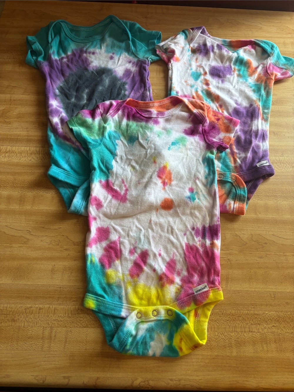 Tie-Dye Short Sleeve Baby One-Piece Bodysuit - Multicolor